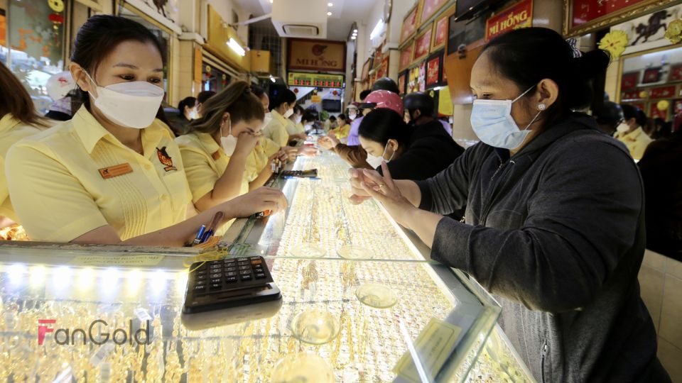 Dự báo giá vàng tháng 10 năm 2024: Xu hướng tăng tiếp diễn?