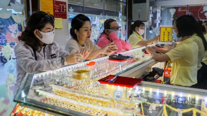 Diễn biến giá vàng chốt phiên ngày 08/03: Chuyên gia đặt kỳ vọng