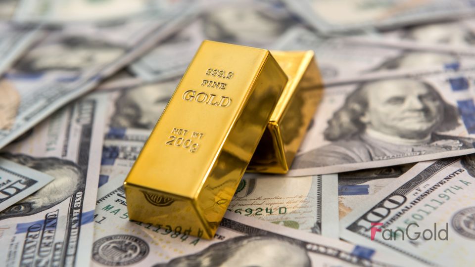 Theo số liệu mới nhất, kết thúc phiên giao dịch, hợp đồng vàng giao ngay tăng 0,3% lên mức 1.925,21 USD/ounce, trong khi hợp đồng vàng tương lai cũng tăng 0,3% đạt 1.945,60 USD/ounce.