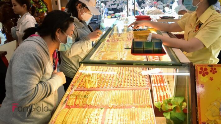 Kinh tế 24h: Giá vàng tăng mạnh ngày đầu nghỉ Tết nhưng vẫn gặp khó khăn về nguồn cung