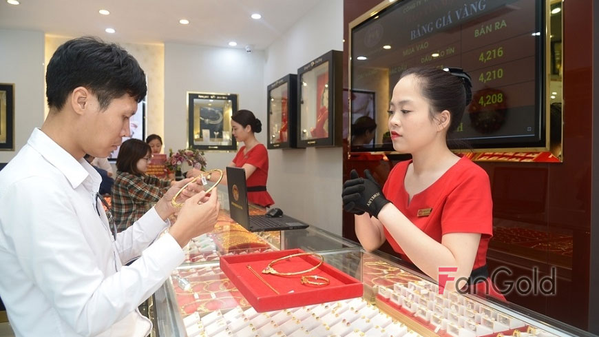 Mua bán vàng trang sức SJC