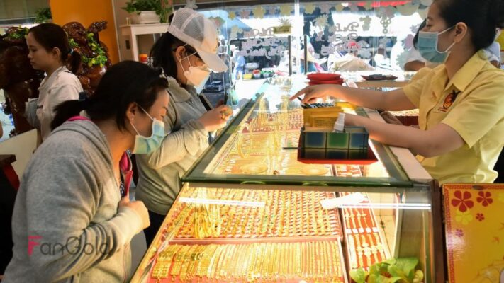 Chuyên gia lý giải nguyên nhân vàng nhẫn đắt hơn vàng miếng