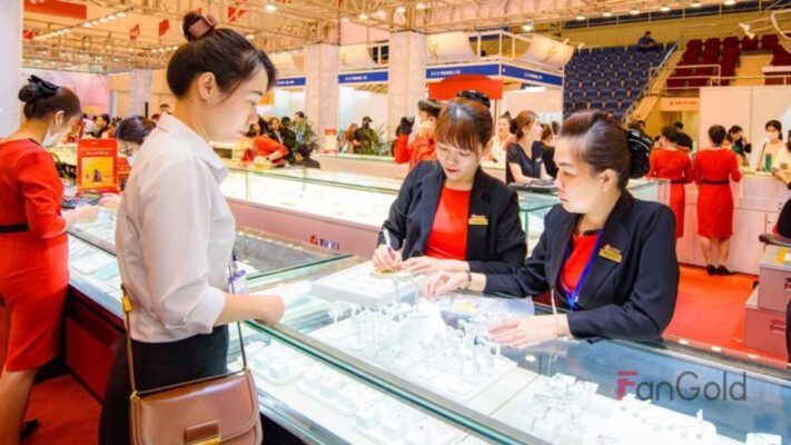 Giá vàng tiếp tục bứt phá mạnh vào ngày 11/04