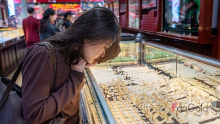 Giá vàng hôm nay 18/4/2025: Vàng nội địa lập kỷ lục 120 triệu đồng/lượng