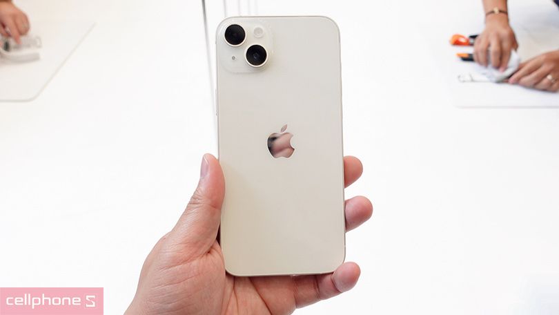 Điện thoại iPhone 14 màu Starlight