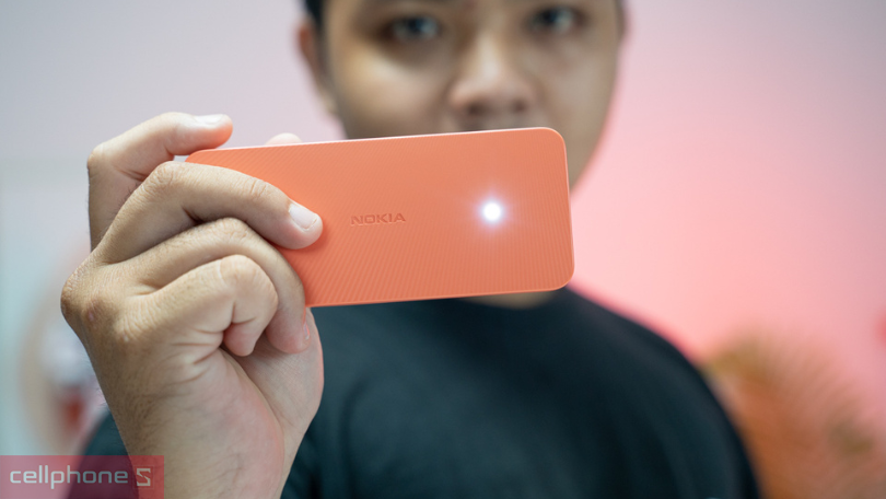 Điện thoại Nokia 220 4G giá bao nhiêu?