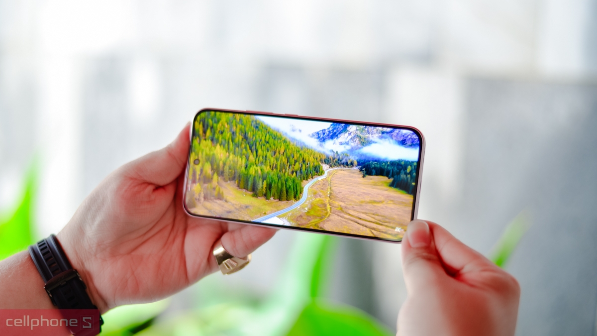 OPPO A6 Pro có thiết kế Infinite Edge