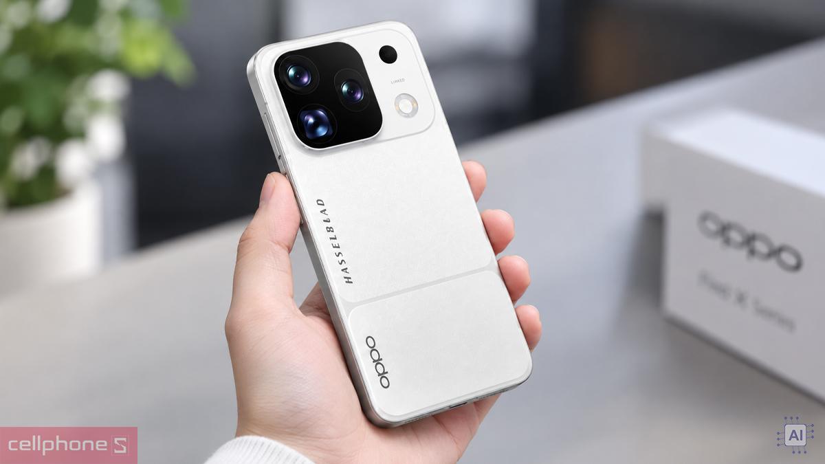 Mặt lưng OPPO Find X10 Pro Max với cụm camera vuông Hasselblad