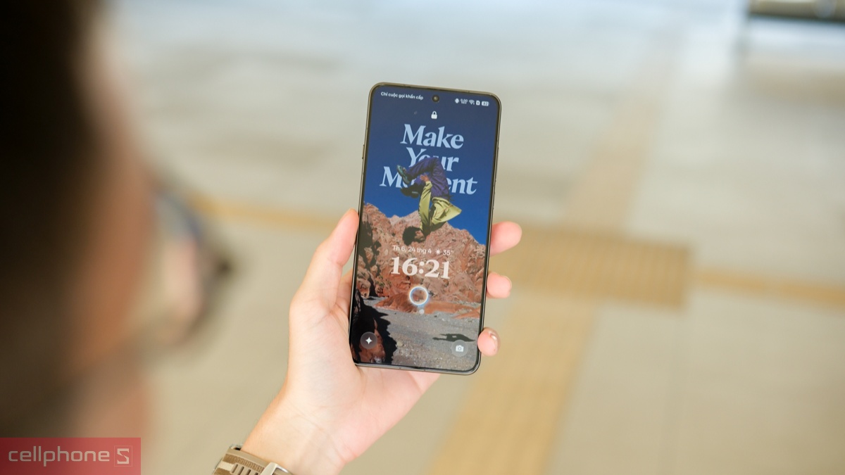 Mặt trước màn hình OPPO Find X9 Ultra