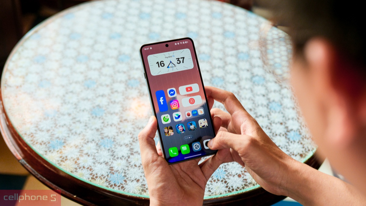 Màn hình 2K ProXDR 6.82 inch trên OPPO Find X9 Ultra