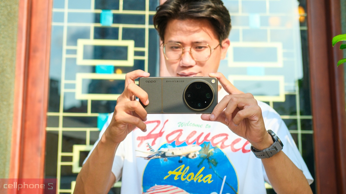 OPPO Find X9 Ultra chính hãng cầm trên tay
