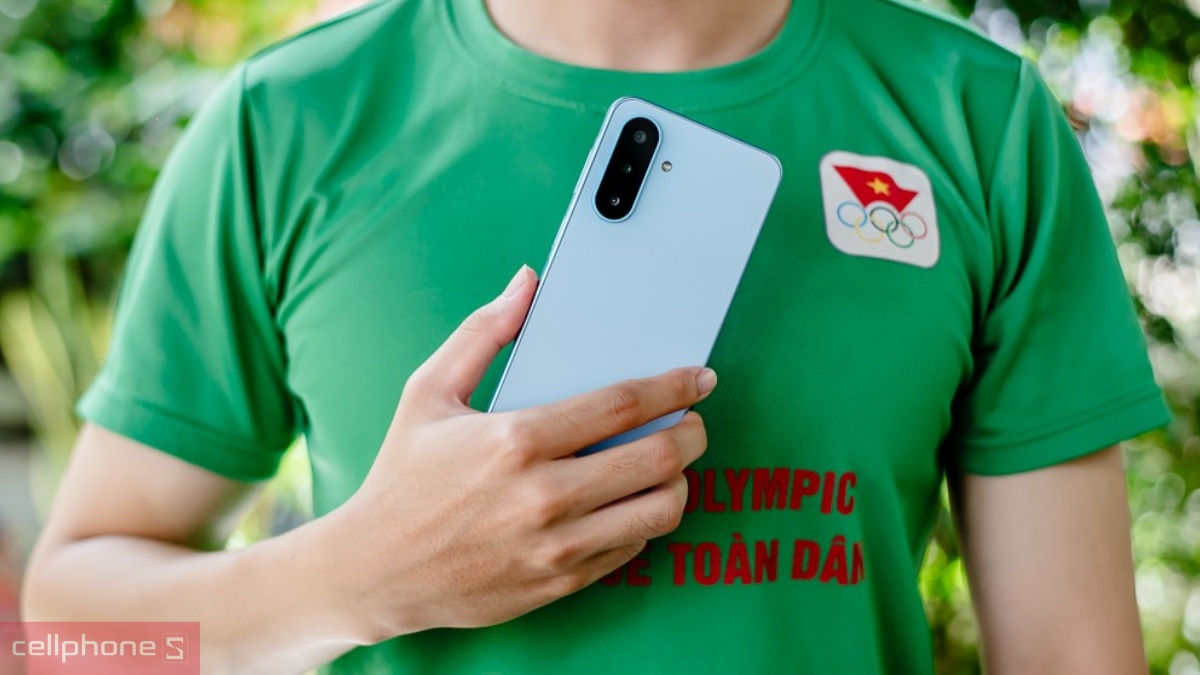Samsung Galaxy A18 có giá 7.190.000đ tại CellphoneS, ra mắt quốc tế tại Châu Âu vào ngày 15/09/2026 và mở bán tại Việt Nam vào ngày 12/10/2026