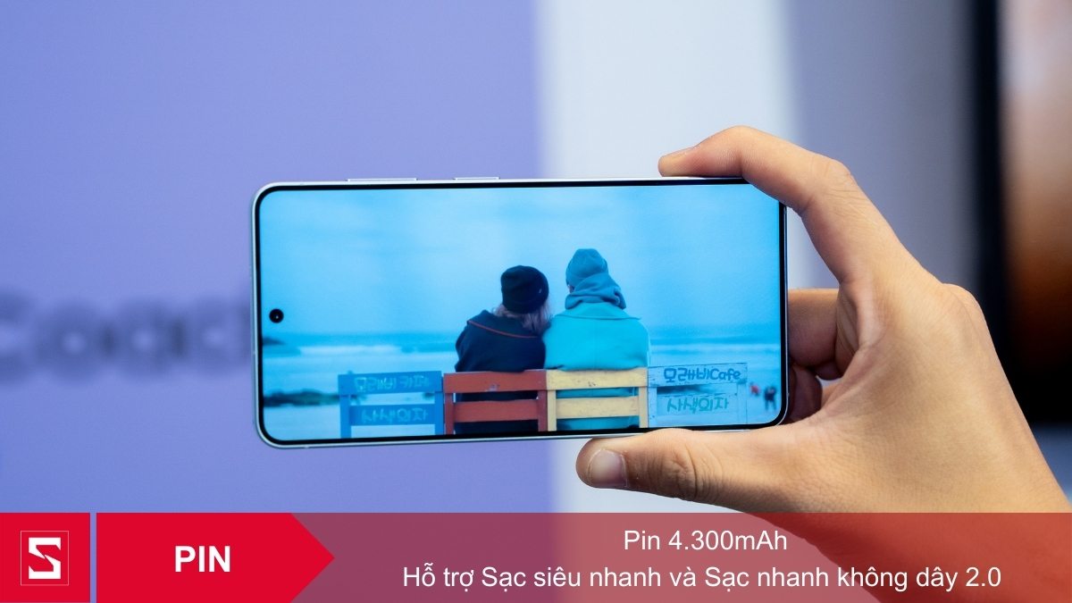 Pin dung lượng lớn, hỗ trợ sạc siêu nhanh 2.0