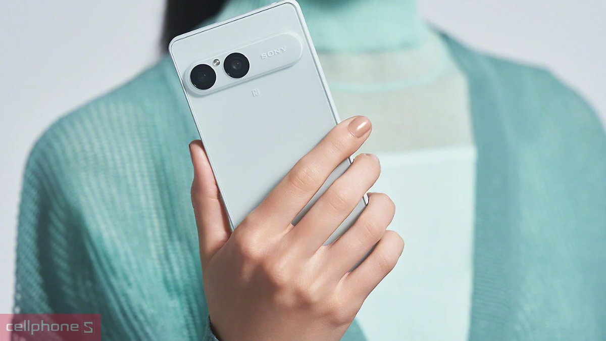 Sony Xperia 10 VIII kế thừa thiết kế gọn nhẹ từ các thế hệ trước