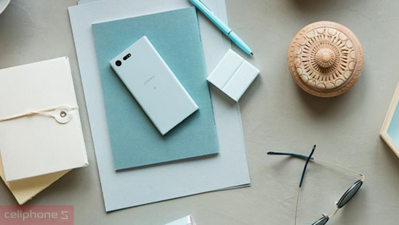 Thiết kế điện thoại Sony Xperia X Compact