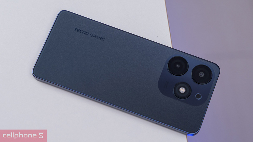 Thiết kế điện thoại Tecno Spark 10C