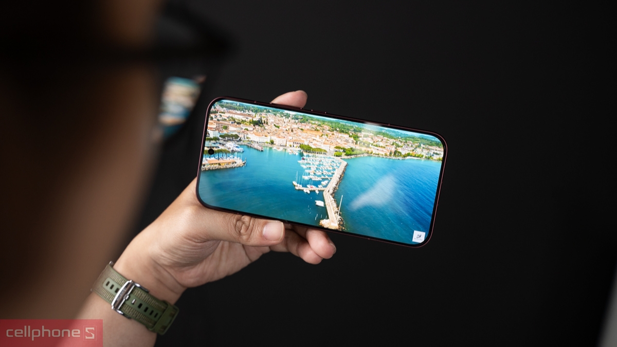 Xiaomi POCO F9 Ultra 5G hiển thị hình ảnh sắc nét và sống động