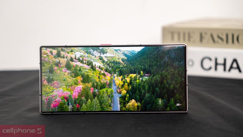 ZTE Nubia Z60 Ultra - Tràn viền đẹp mắt, chip Snapdragon cực mạnh